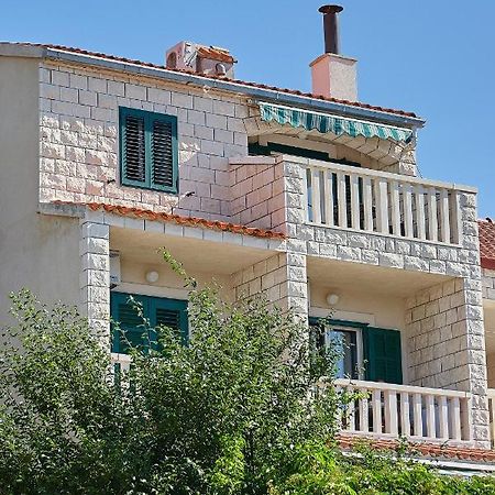 Guest House Marija Bol Exterior photo