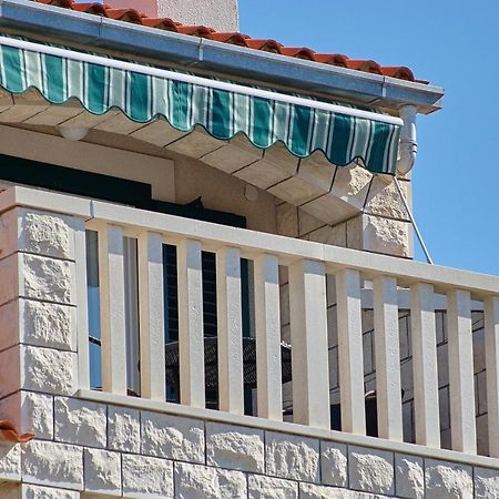 Guest House Marija Bol Exterior photo