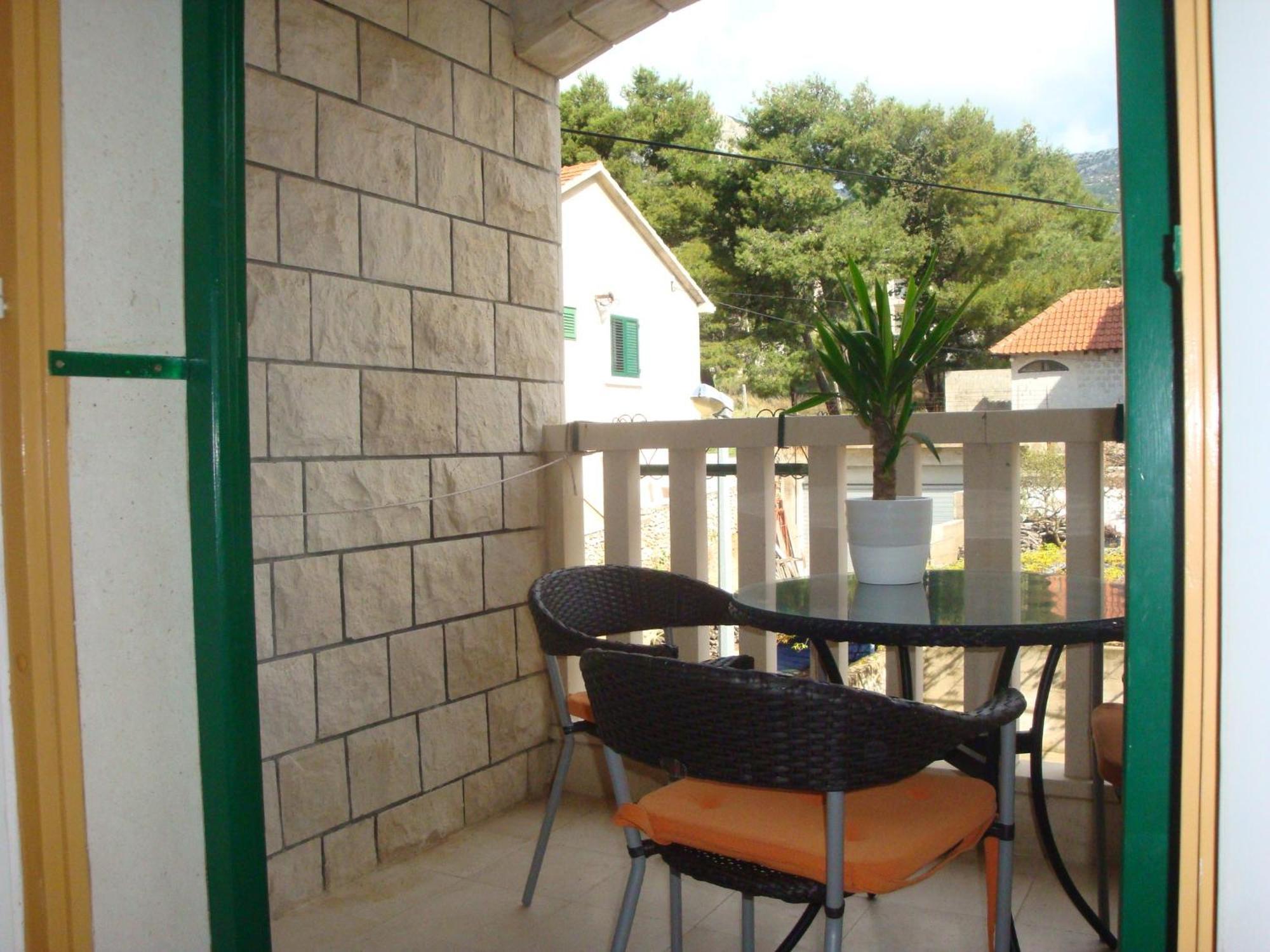 Guest House Marija Bol Exterior photo
